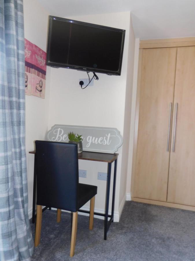 Double Room With Ensuite, Tea & Coffee, Falkirk, Scotland Exterior photo