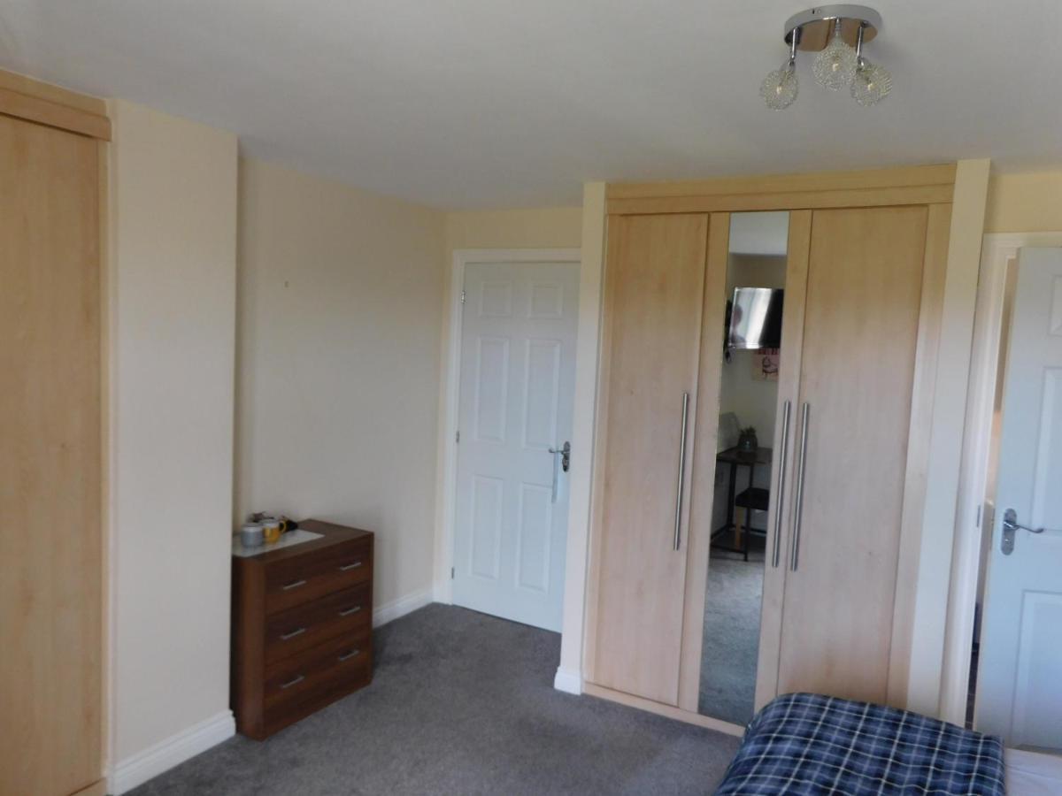 Double Room With Ensuite, Tea & Coffee, Falkirk, Scotland Exterior photo